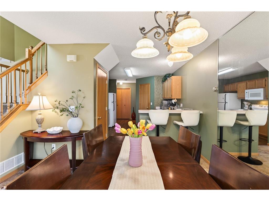 1088 Lovell Avenue W Roseville MN 55113 7067243 image13