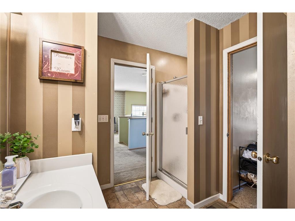 1088 Lovell Avenue W Roseville MN 55113 7067243 image25