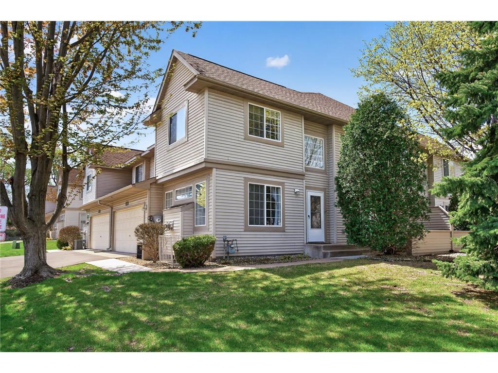 1088 Lovell Avenue W Roseville MN 55113 7067243 image3