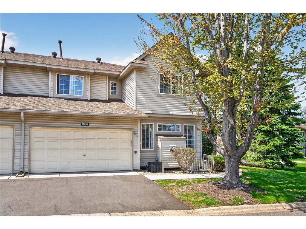 1088 Lovell Avenue W Roseville MN 55113 7067243 image4