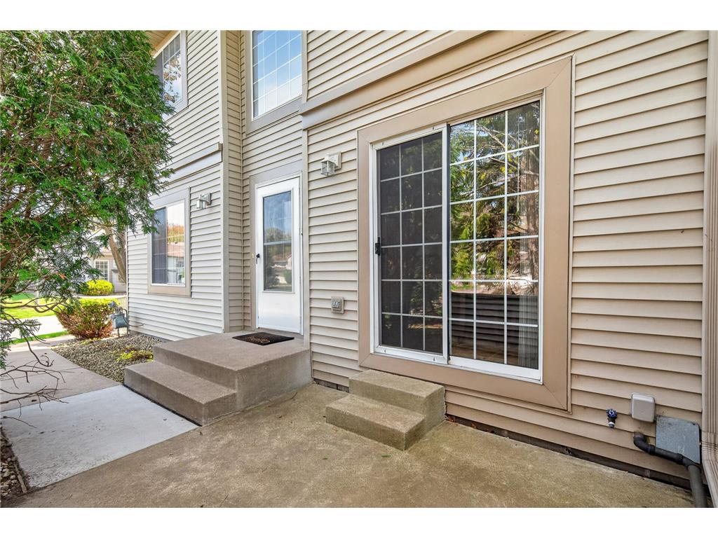 1088 Lovell Avenue W Roseville MN 55113 7067243 image5