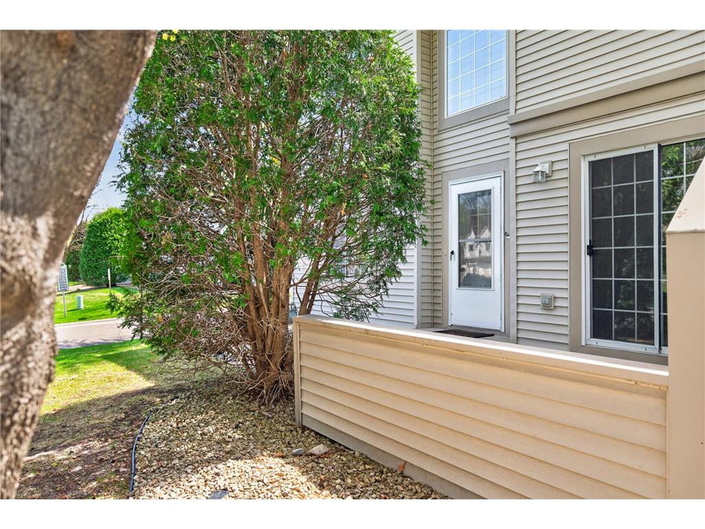 1088 Lovell Avenue W Roseville MN 55113 7067243 image6