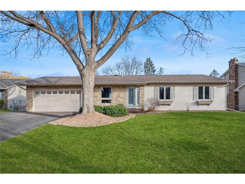 10882 Lancaster Lane N Maple Grove MN 55369 6464260 image1