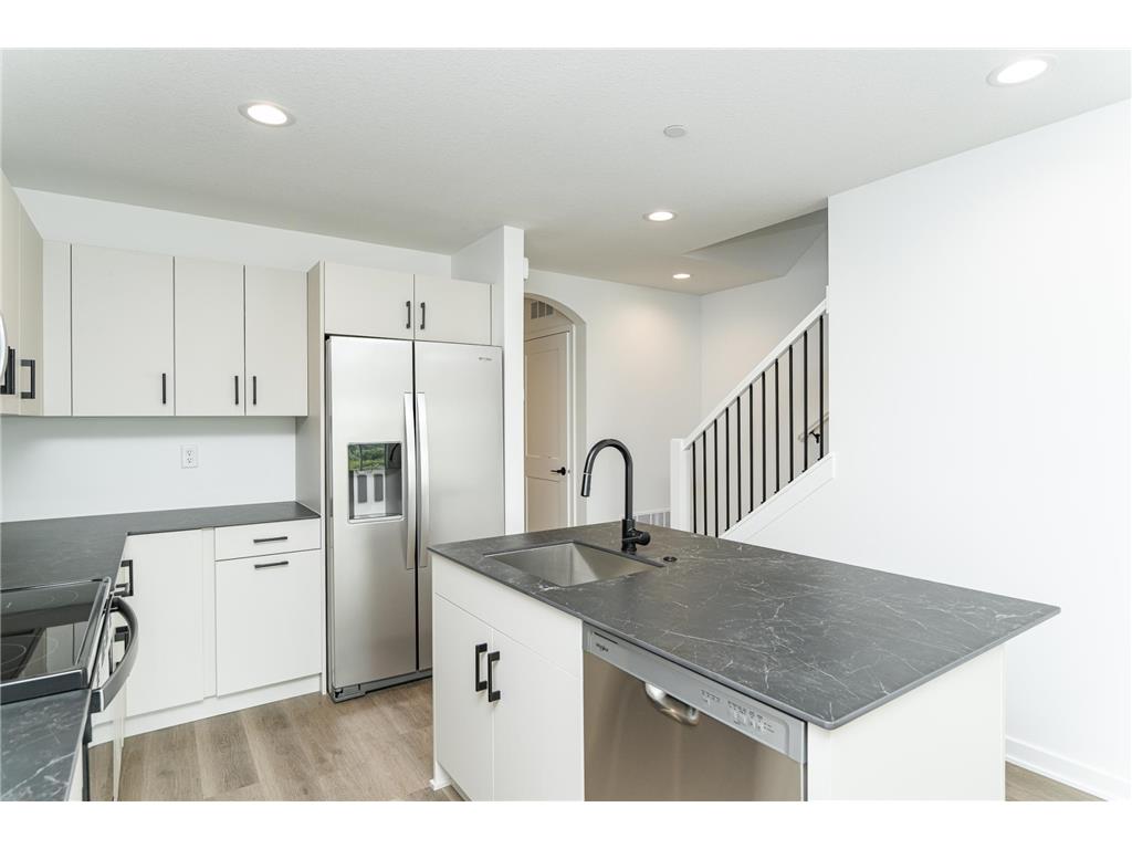 1089 Century Village Lane NE Rochester MN 55906 6687106 image4