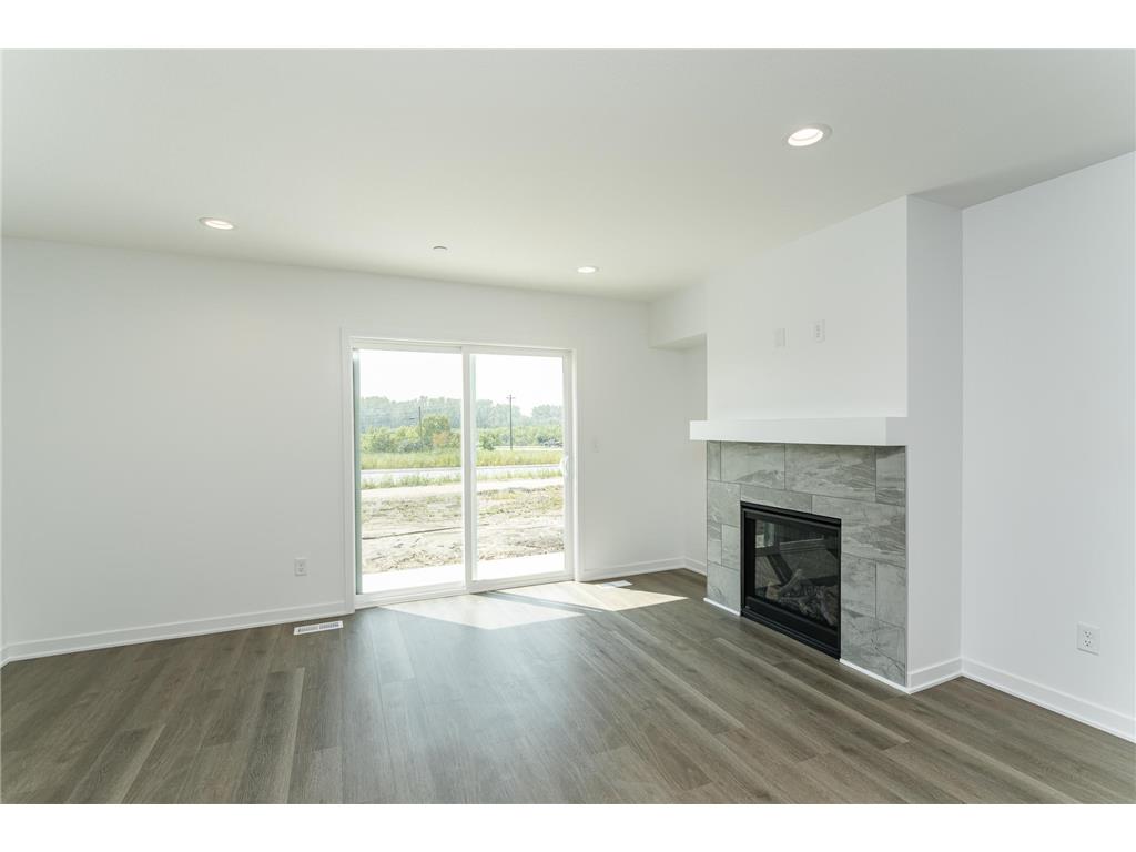 1089 Century Village Lane NE Rochester MN 55906 6687106 image6