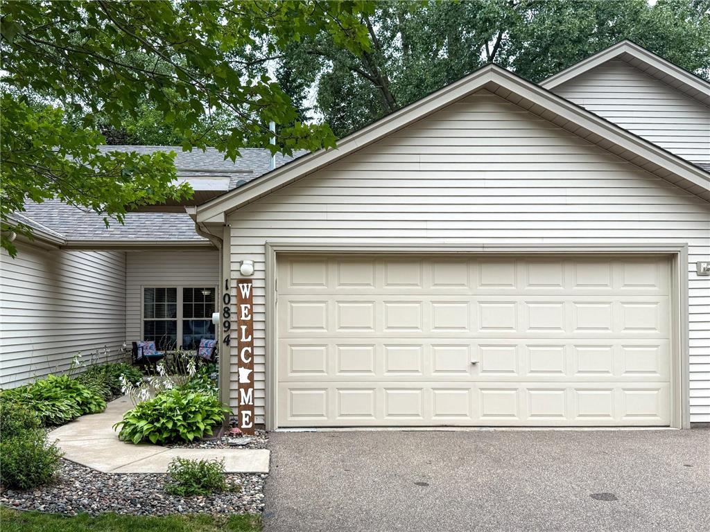 10894 Woodland Drive Chisago City MN 55013 - Green 6774722 image1