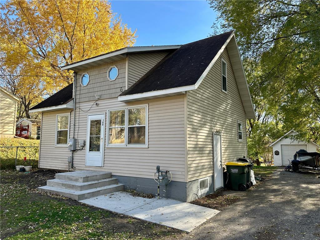 109 1st Avenue NW New London MN 56273 6813958 image2