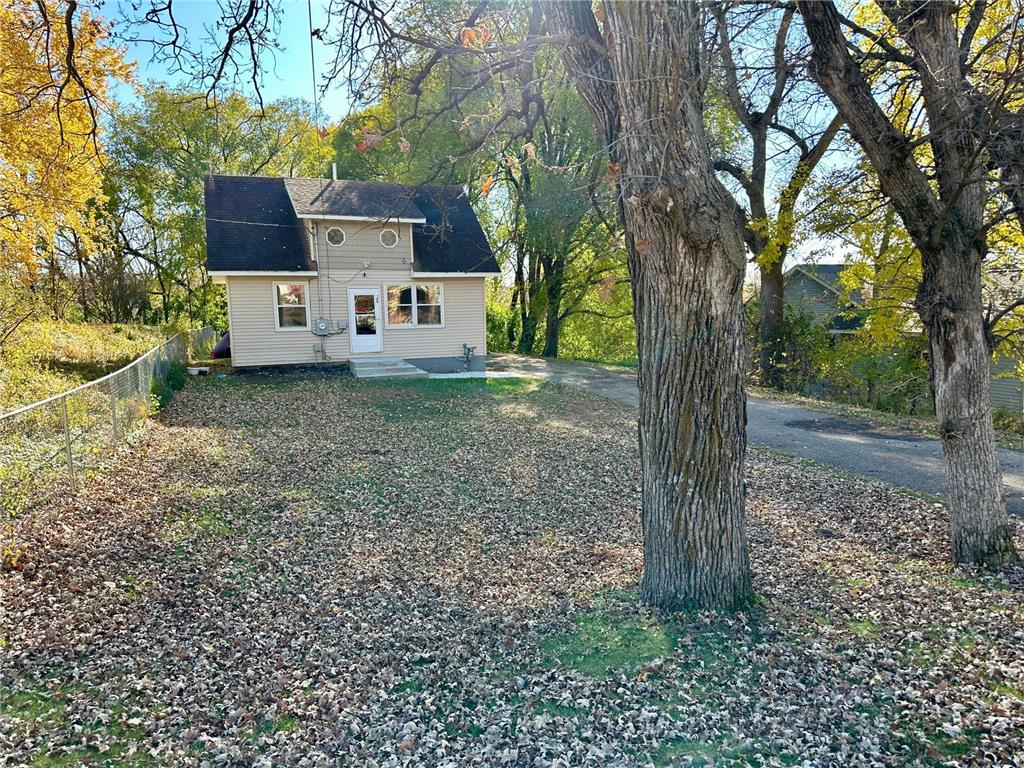 109 1st Avenue NW New London MN 56273 6813958 image9