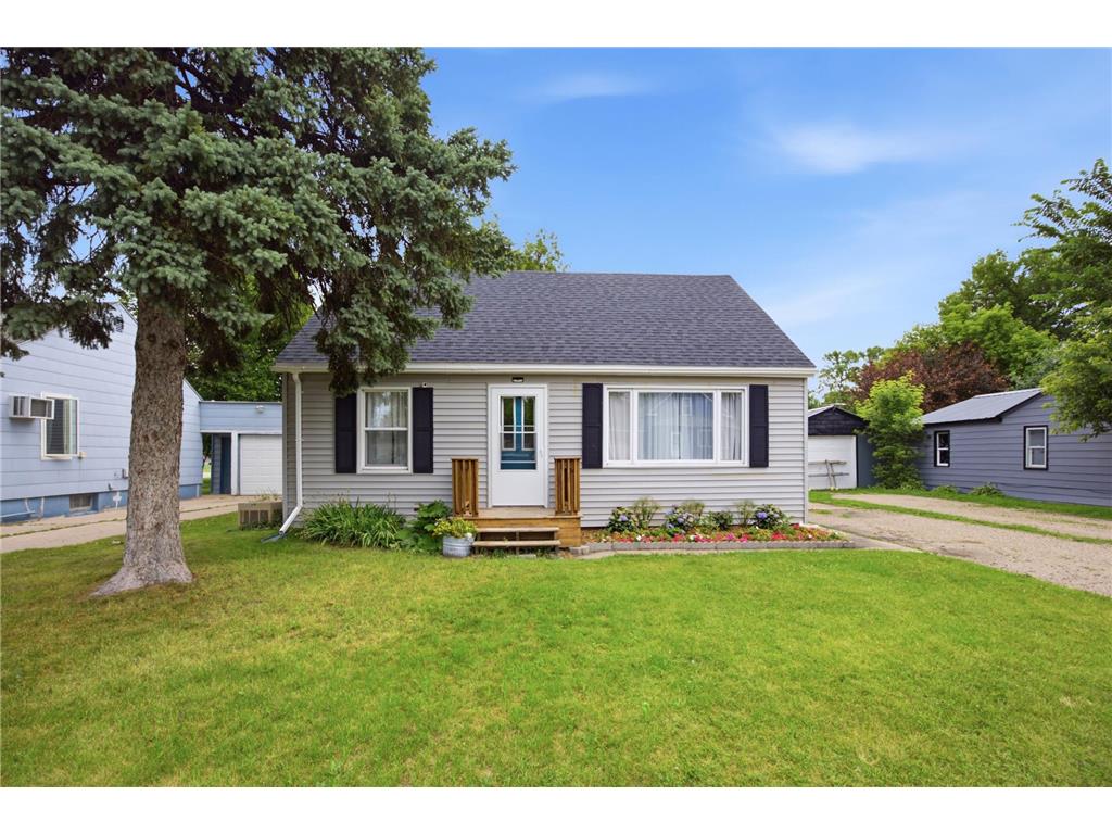 109 2nd Street NW Dilworth MN 56529 7103049 image1