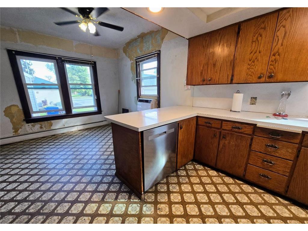 109 5th Avenue SE Pipestone MN 56164 6796663 image4