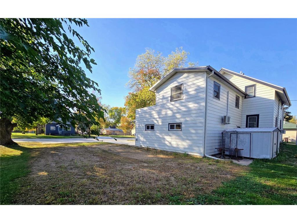 109 5th Avenue SE Pipestone MN 56164 6796663 image46
