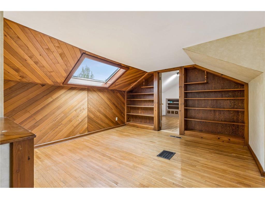 109 7th Avenue N Hopkins MN 55343 7028816 image22