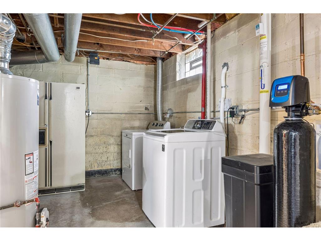 109 7th Avenue N Hopkins MN 55343 7028816 image32