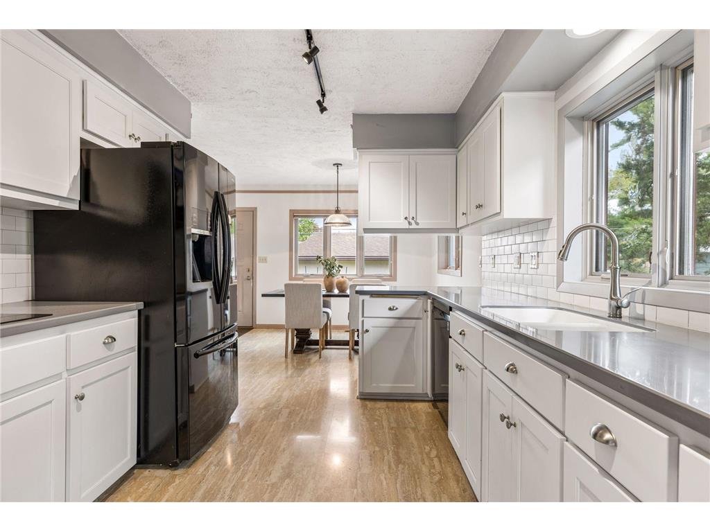 109 7th Avenue N Hopkins MN 55343 7028816 image8