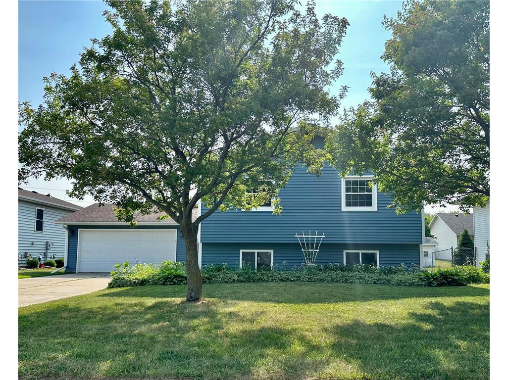 109 9th Avenue NE Dodge Center MN 55927 6384092 image1