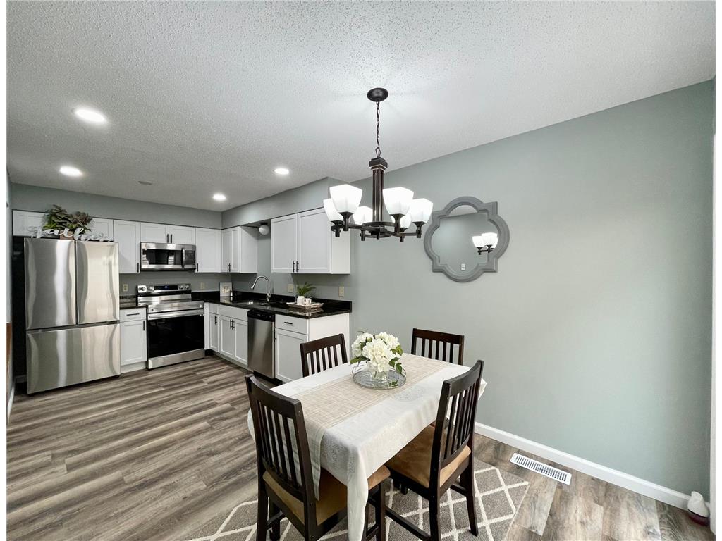 109 Bordeaux Court Woodbury MN 55125 6397348 image1