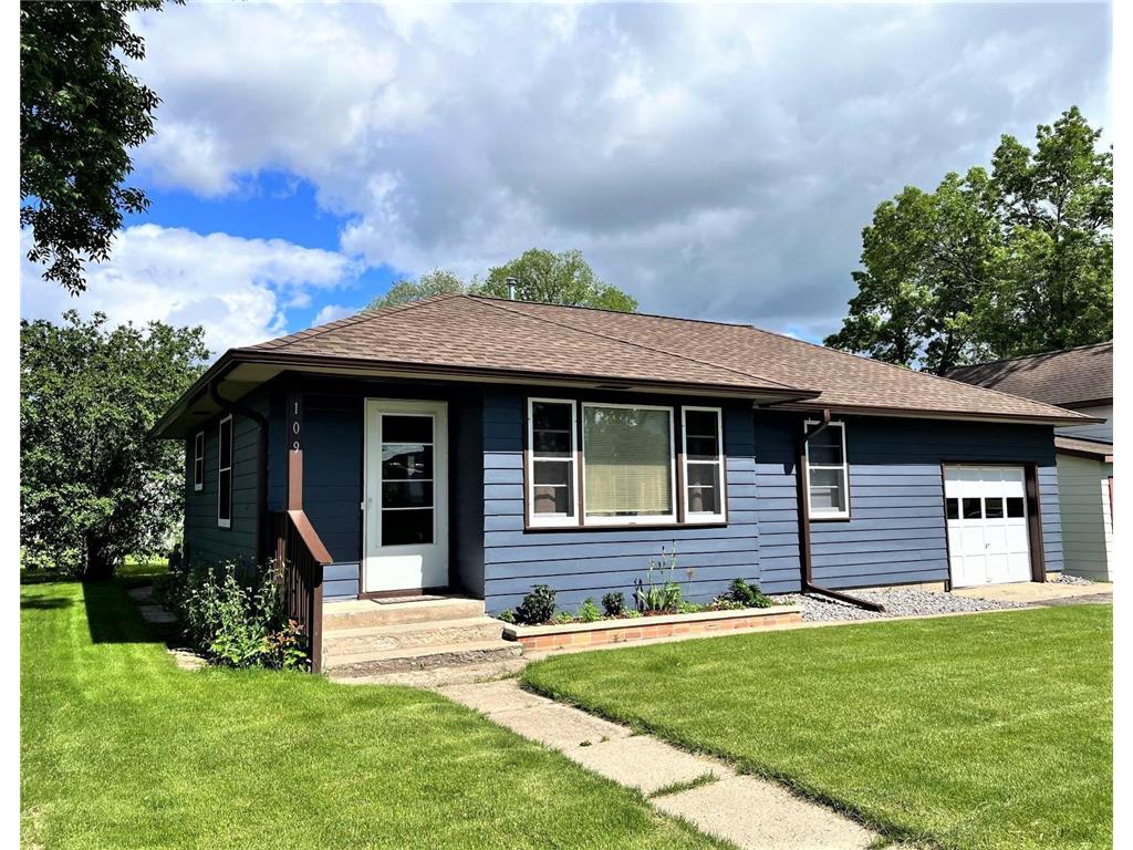 109 Cedar Street S Sauk Centre MN 56378 6544324 image1