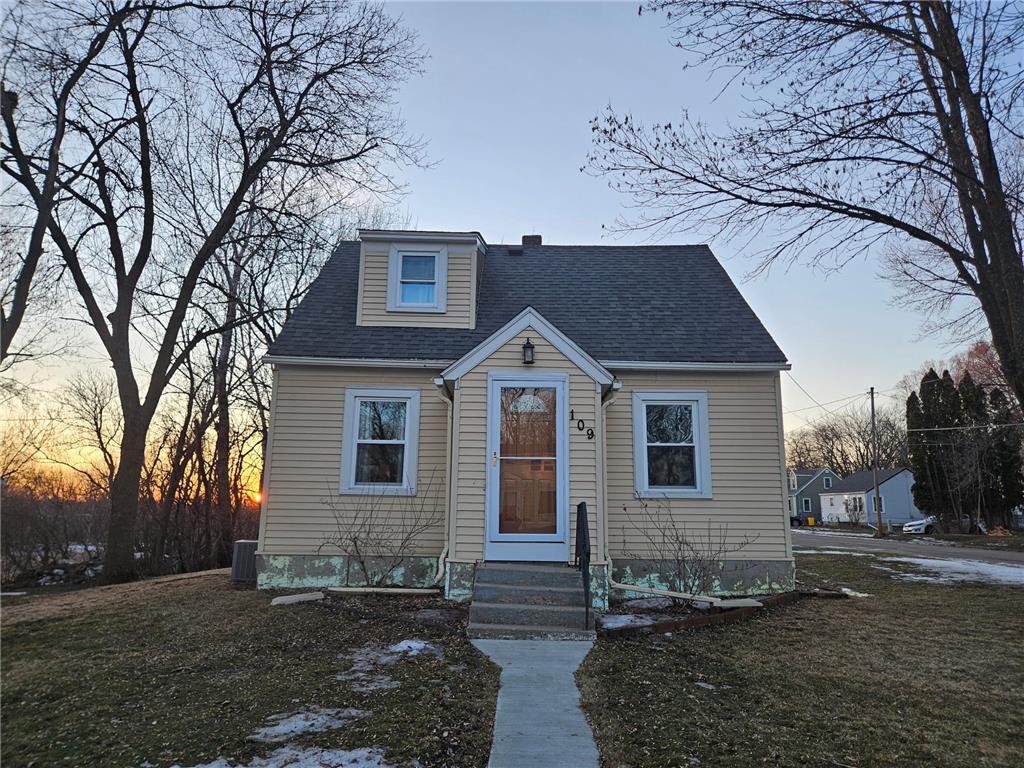 109 Charlotte Avenue Albert Lea MN 56007 7019836 image1