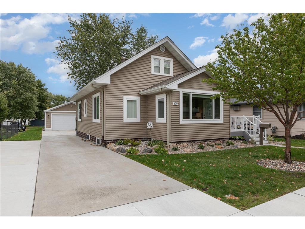 109 Columbus Avenue N New Prague MN 56071 6441101 image1