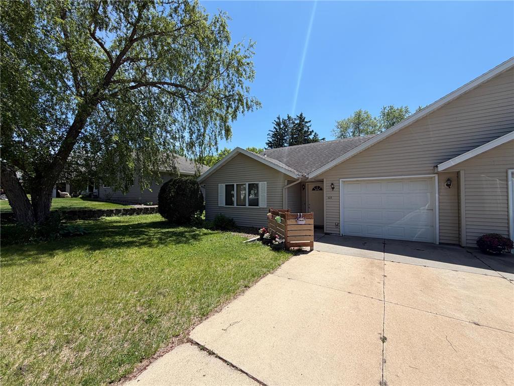 109 E 13th Street Zumbrota MN 55992 7084547 image1