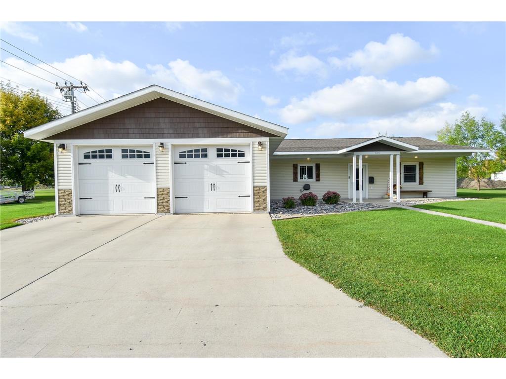 109 E 5th Street Argyle MN 56713 6766814 image1