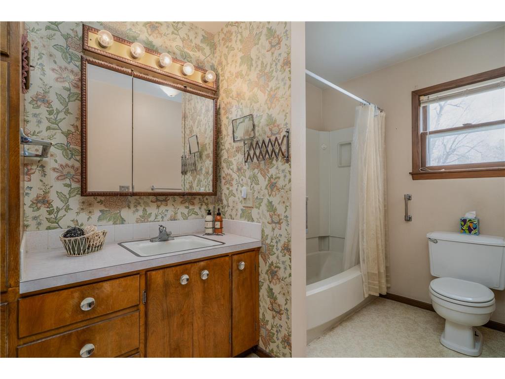109 E 8th Street Crookston MN 56716 7070724 image15