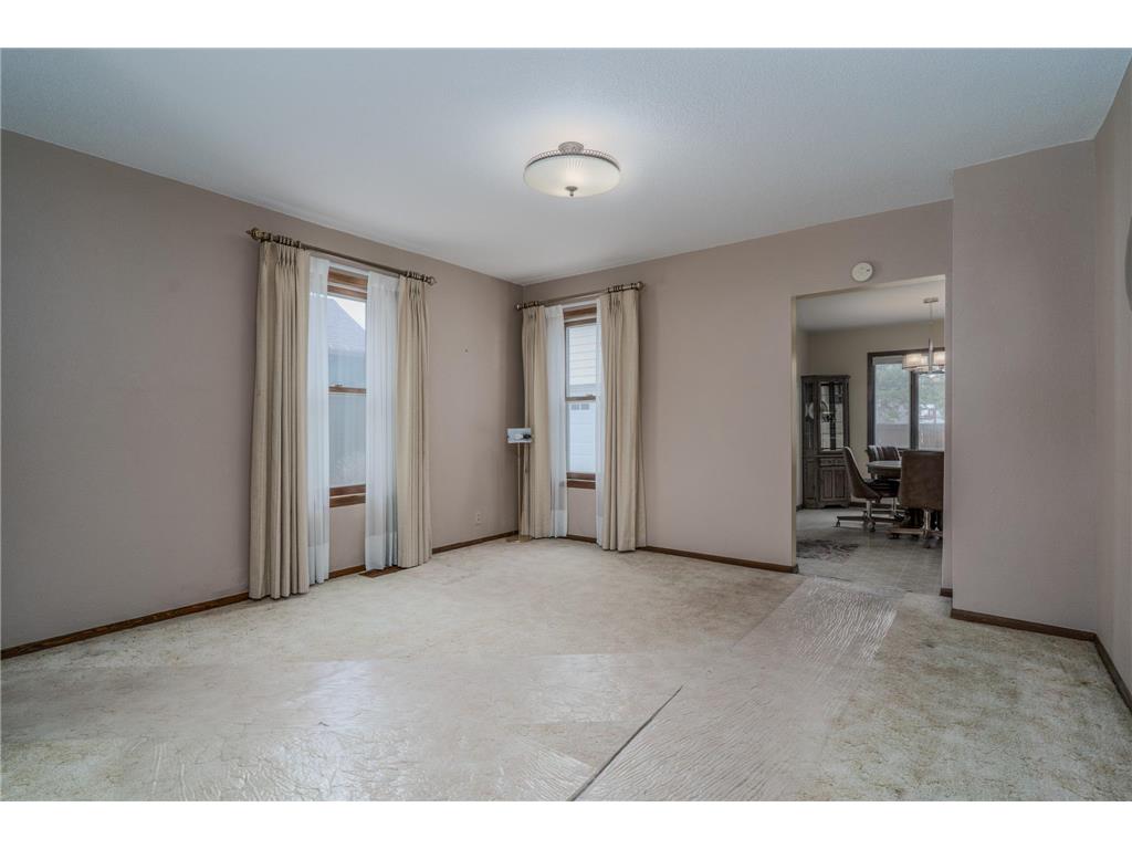 109 E 8th Street Crookston MN 56716 7070724 image9