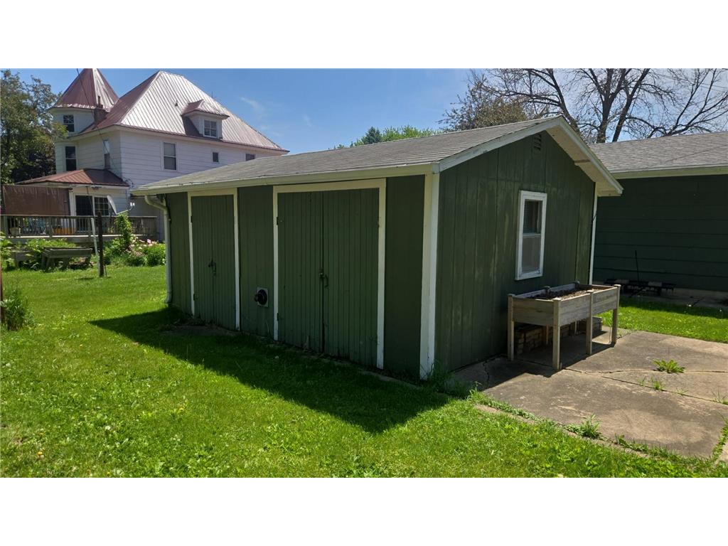 109 E Luella Street Le Roy MN 55951 7085433 image19