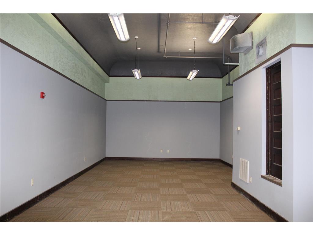 109 E Luverne Street #220 Luverne MN 56156 6727286 image9