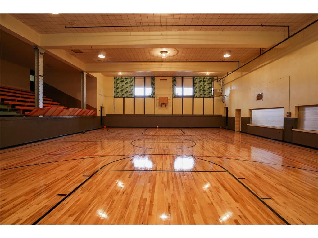 109 E Luverne Street #Units 101-336 Luverne MN 56156 6578414 image2