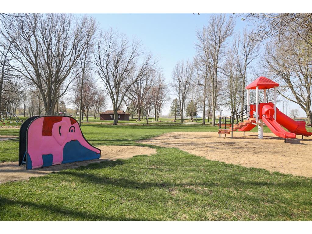 109 E Luverne Street #Units 101-336 Luverne MN 56156 6578414 image32