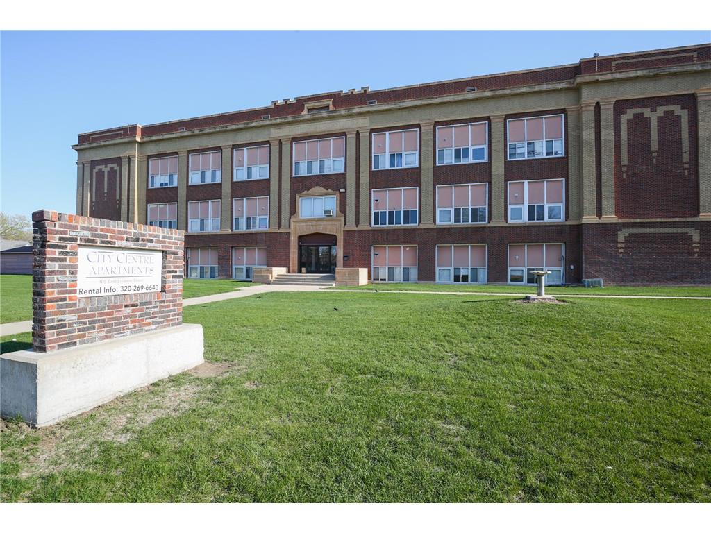 109 E Luverne Street #Units 101-336 Luverne MN 56156 6578414 image5