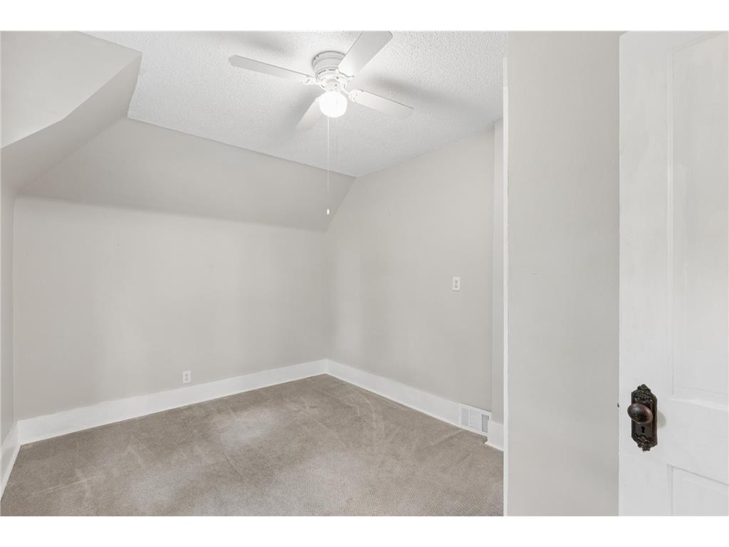 109 Hope Avenue SE Watertown MN 55388 7068078 image25