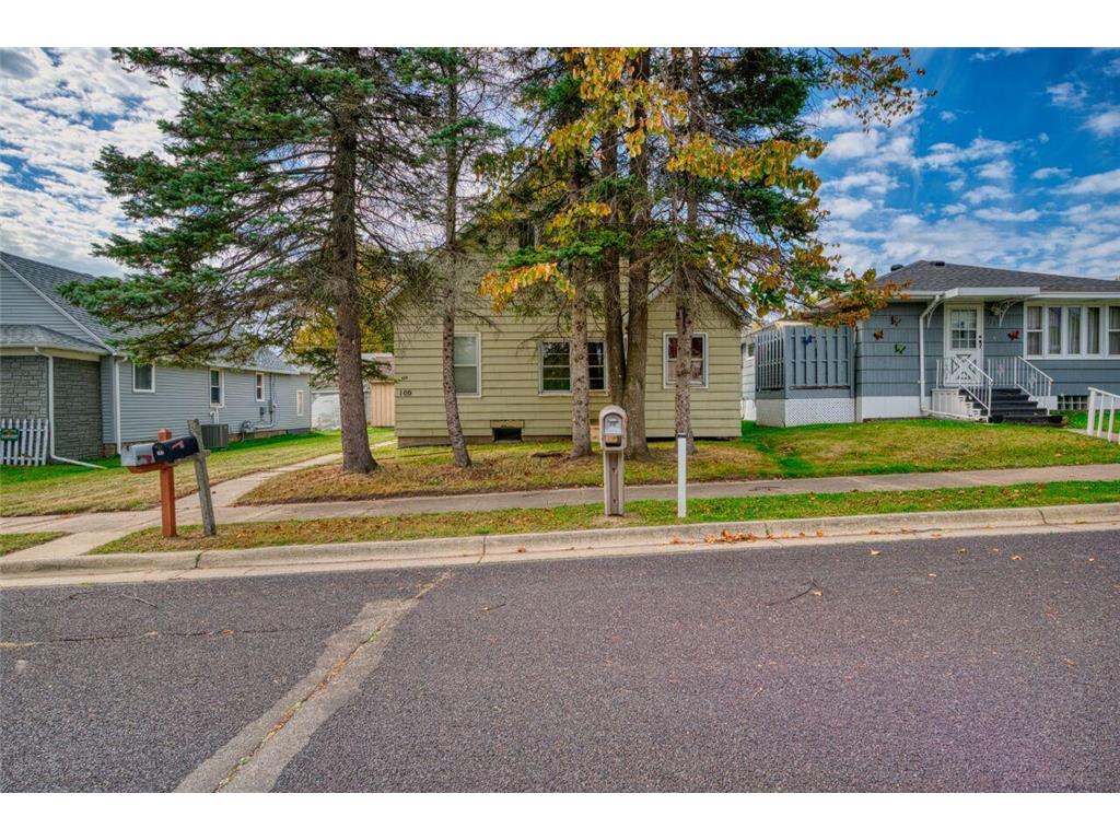 109 Indiana Avenue W Gilbert MN 55741 6612865 image1