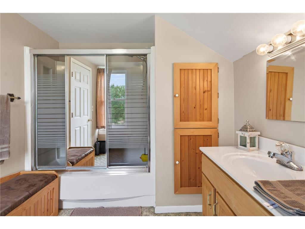 109 Lydia Road Jordan MN 55352 7078595 image31