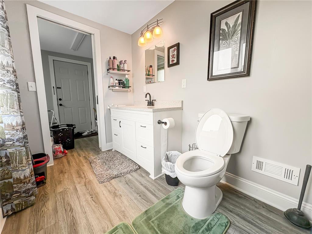 109 N 6th Street Lake City MN 55041 7077409 image17