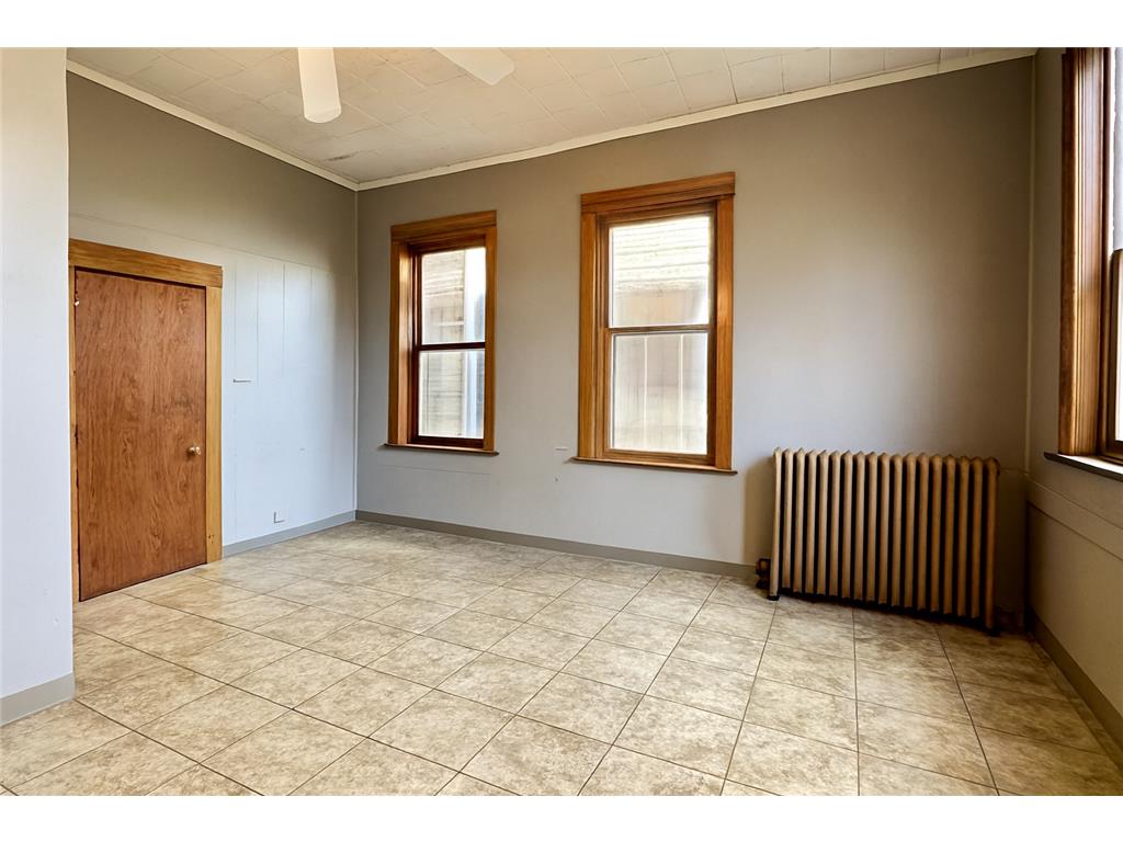 109 N Court Street Fergus Falls MN 56537 7019972 image15