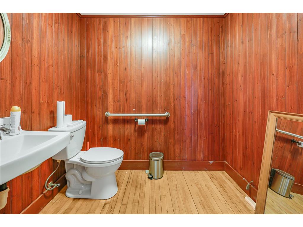 109 N Sibley Avenue Litchfield MN 55355 7026974 image11
