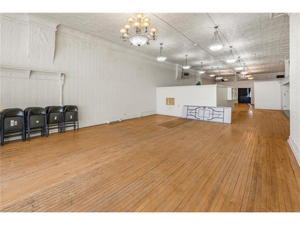 109 N Sibley Avenue Litchfield MN 55355 7026974 image2