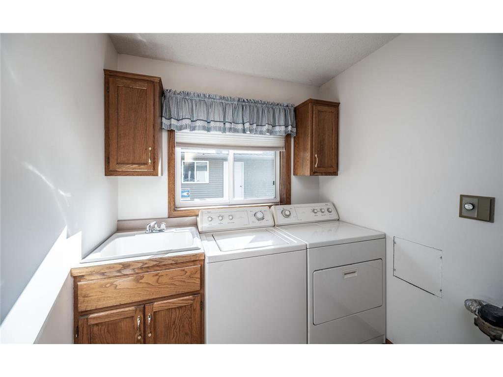 109 Oak Street Farmington MN 55024 6797930 image11