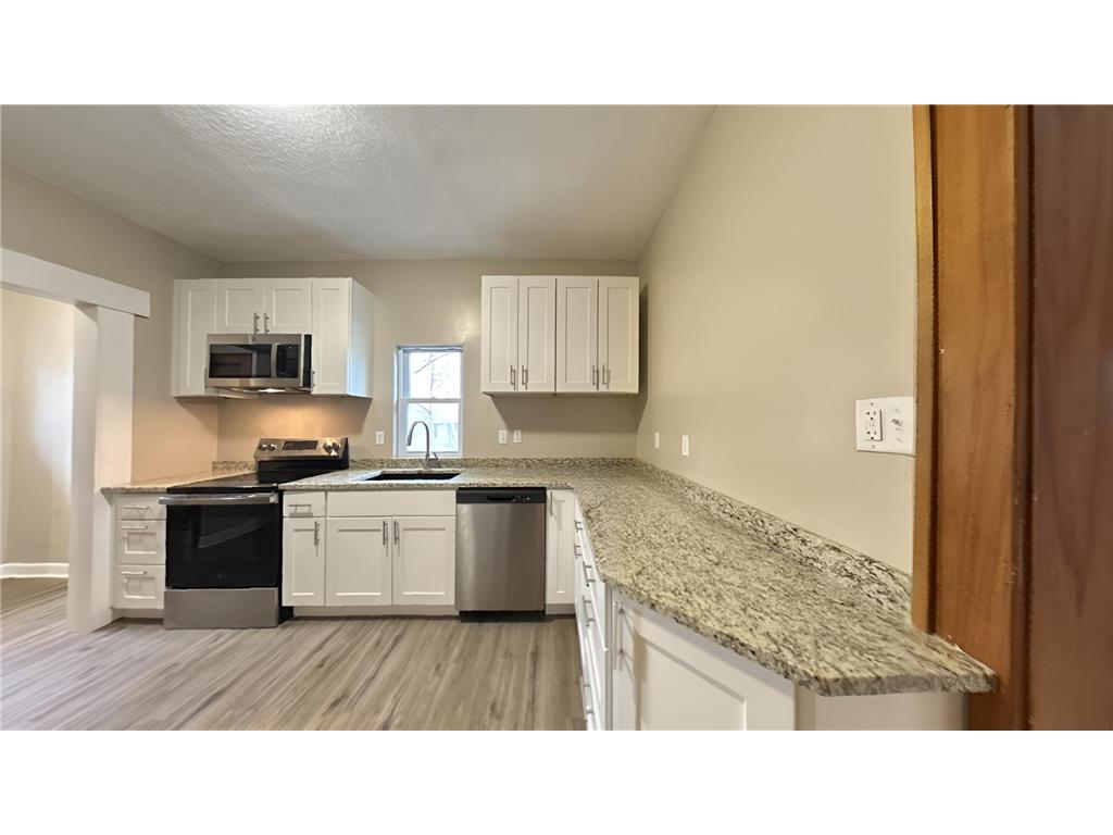 109 S Cottage Grove Avenue Luverne MN 56156 7086961 image10