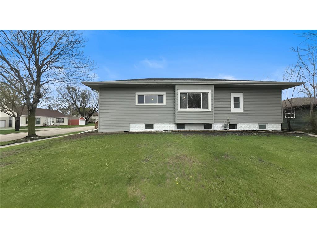 109 S Cottage Grove Avenue Luverne MN 56156 7086961 image2
