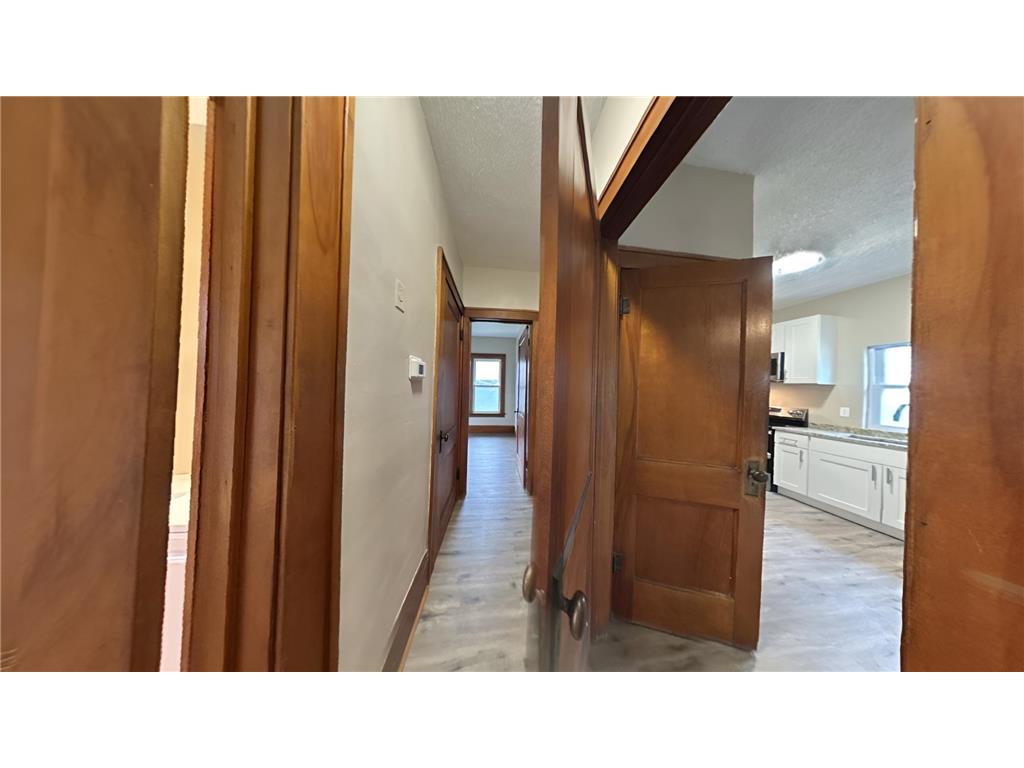 109 S Cottage Grove Avenue Luverne MN 56156 7086961 image9