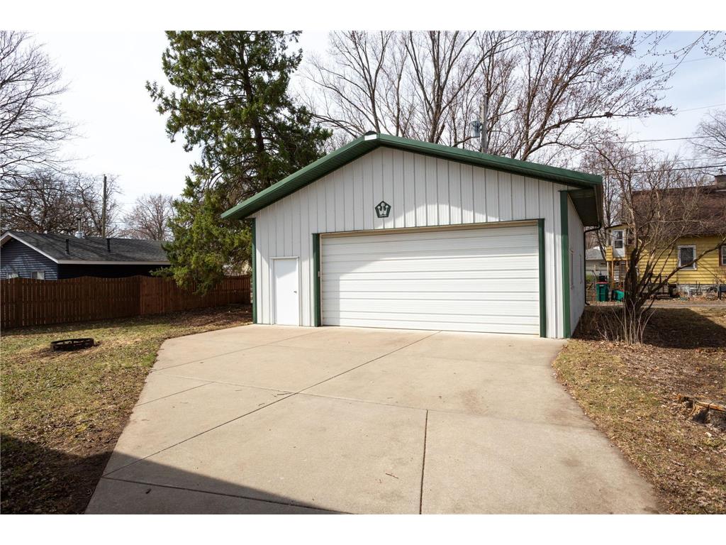 109 S Dallas Street River Falls WI 54022 7046065 image22