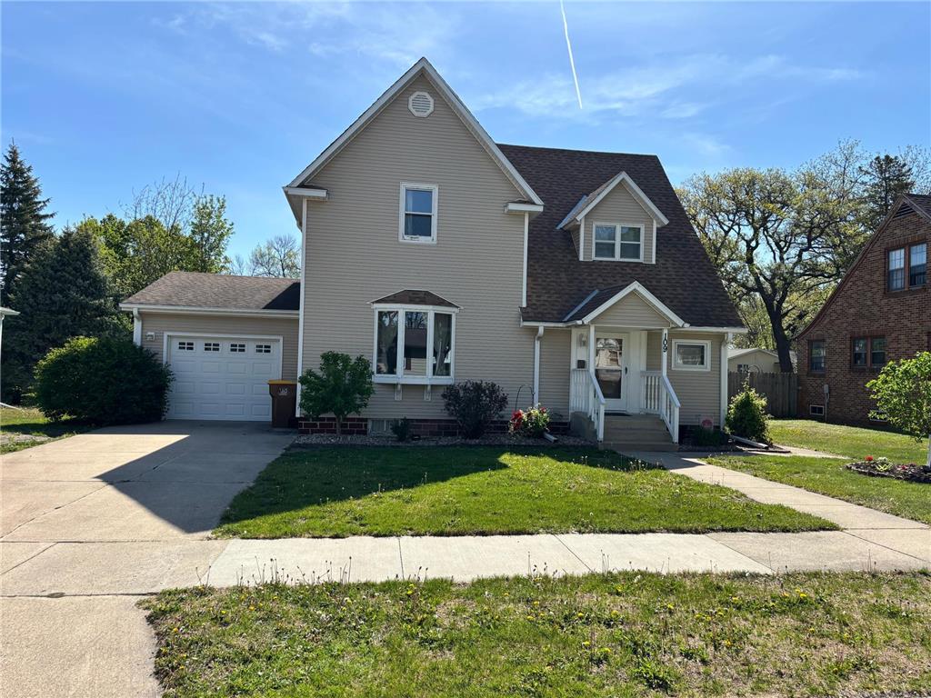 109 S Grant Street Lake Mills IA 50450 7073542 image1