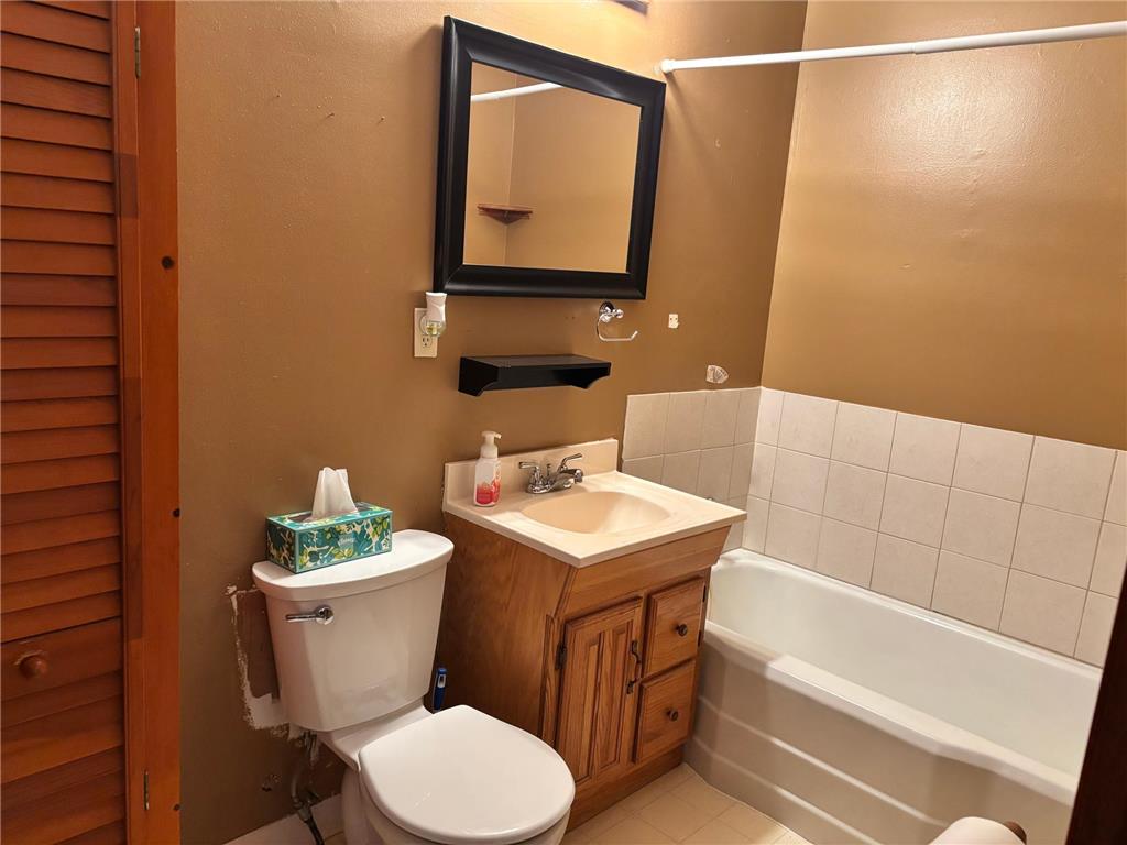 109 S Grant Street Lake Mills IA 50450 7073542 image16