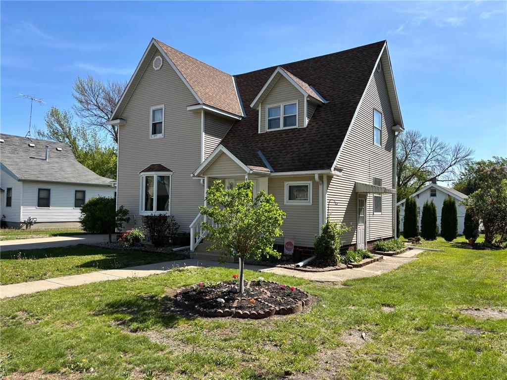 109 S Grant Street Lake Mills IA 50450 7073542 image2