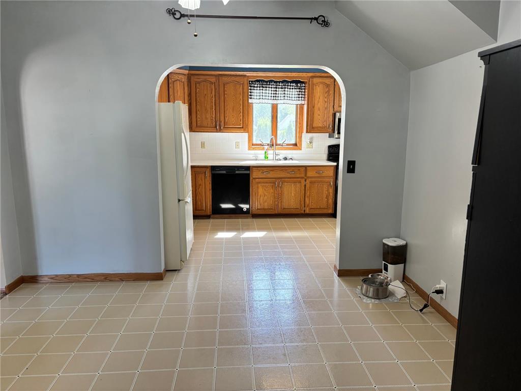 109 S Grant Street Lake Mills IA 50450 7073542 image4