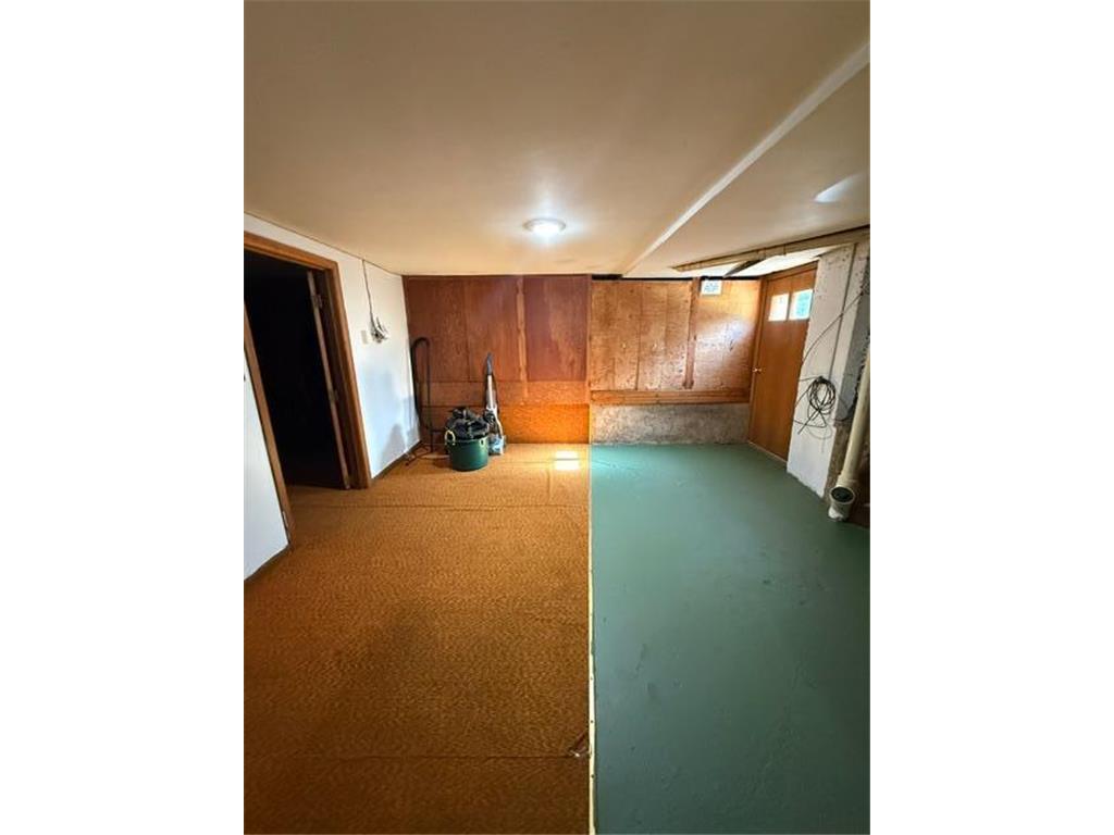 109 S Griffin Street Lakefield MN 56150 7090163 image19