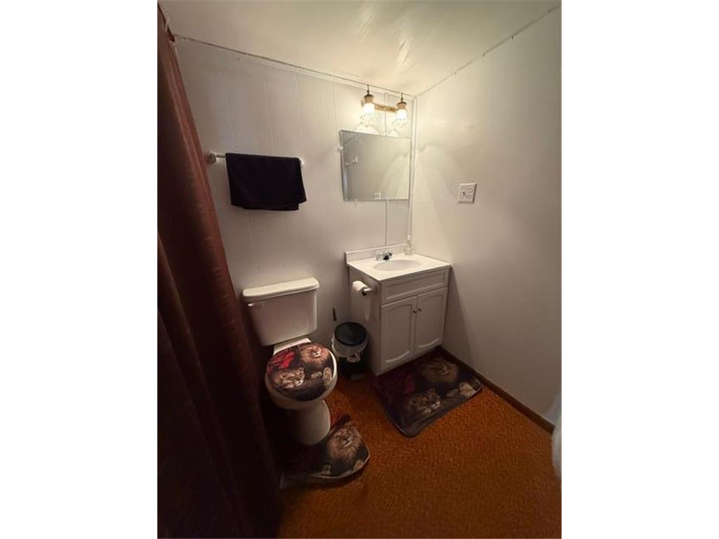 109 S Griffin Street Lakefield MN 56150 7090163 image23